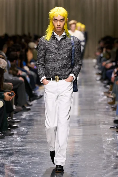 Look 33